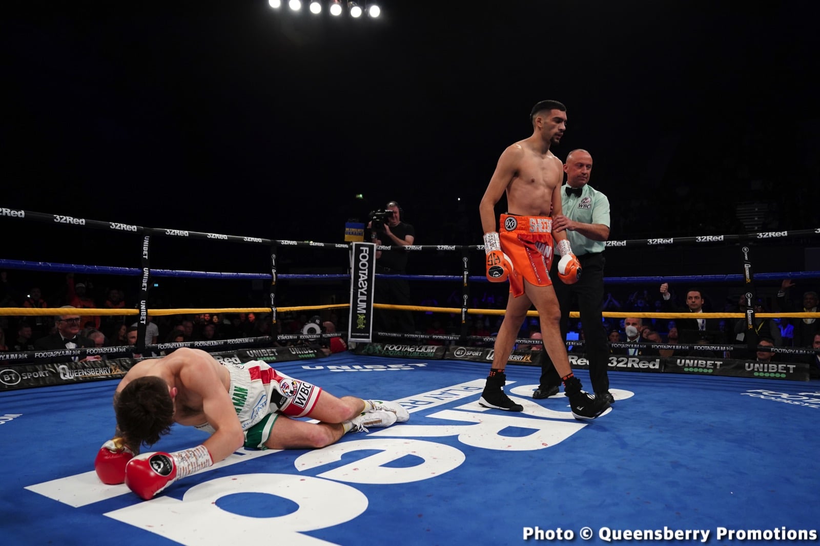 Avanesyan stops Metz, Sheeraz wins - Boxing Results