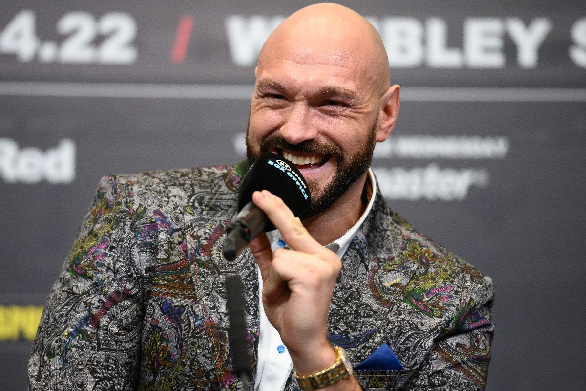 Tyson Fury claims he's RETIRING after Whyte fight, "I'm OUT"