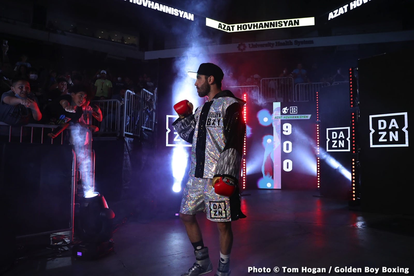 Photos: Ryan Garcia batters Tagoe, Mosley Jr defeats Rosado