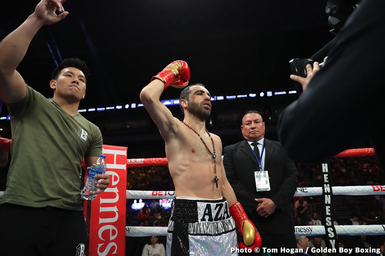 Photos: Ryan Garcia batters Tagoe, Mosley Jr defeats Rosado