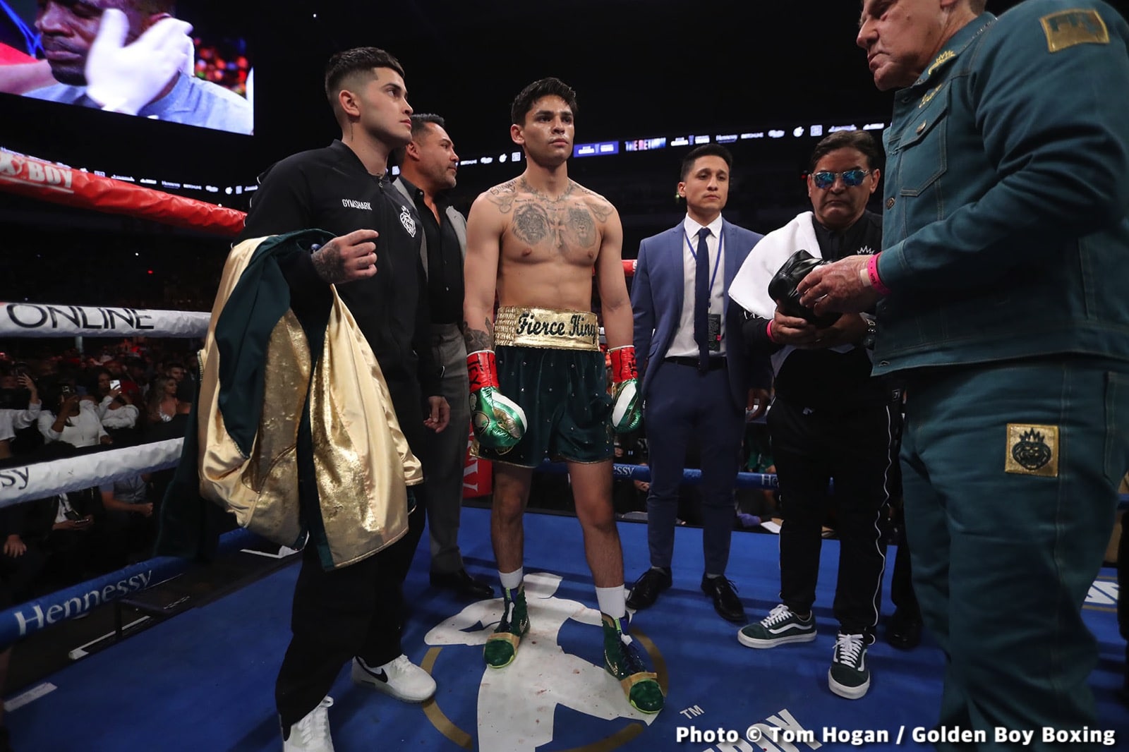 Photos: Ryan Garcia batters Tagoe, Mosley Jr defeats Rosado