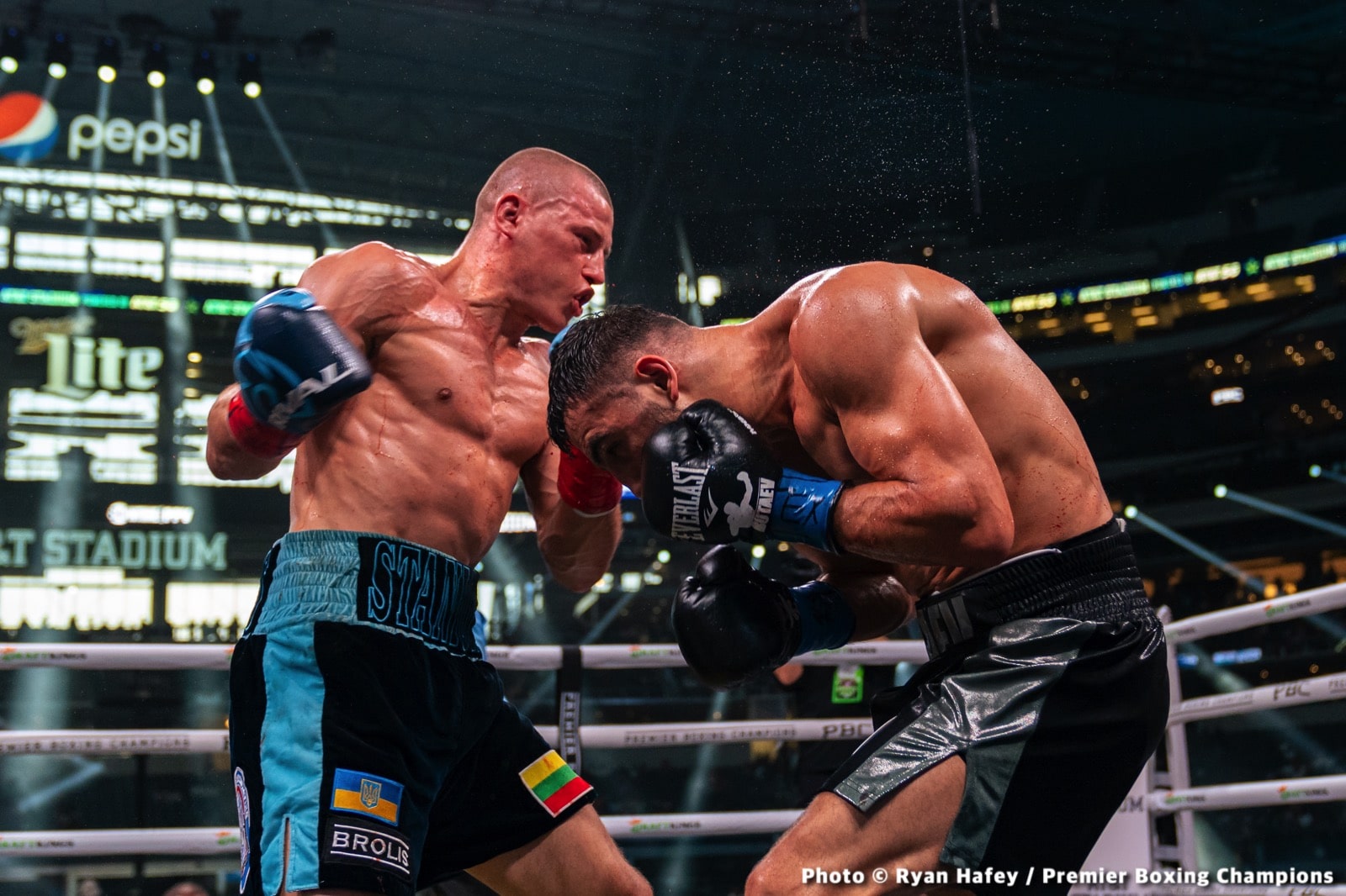 Eimantas Stanionis, Razhab Butaev boxing image / photo