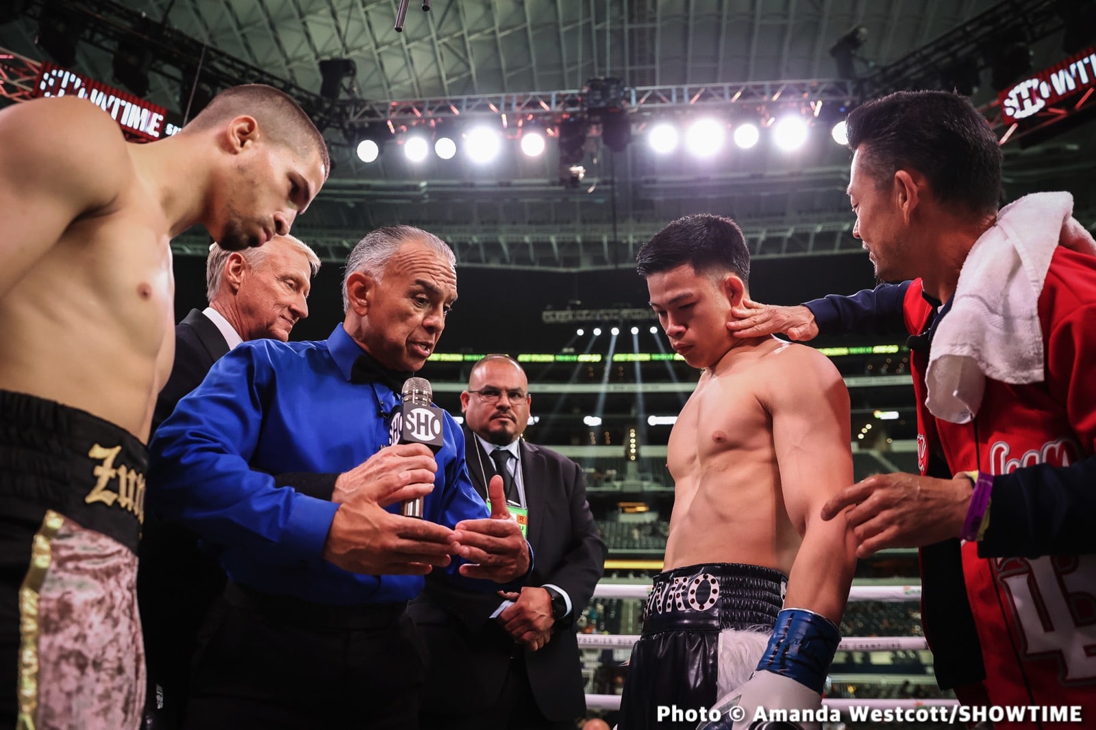 Photos: Spence TKOs Ugas in 10th, Cruz Dominates Gamboa
