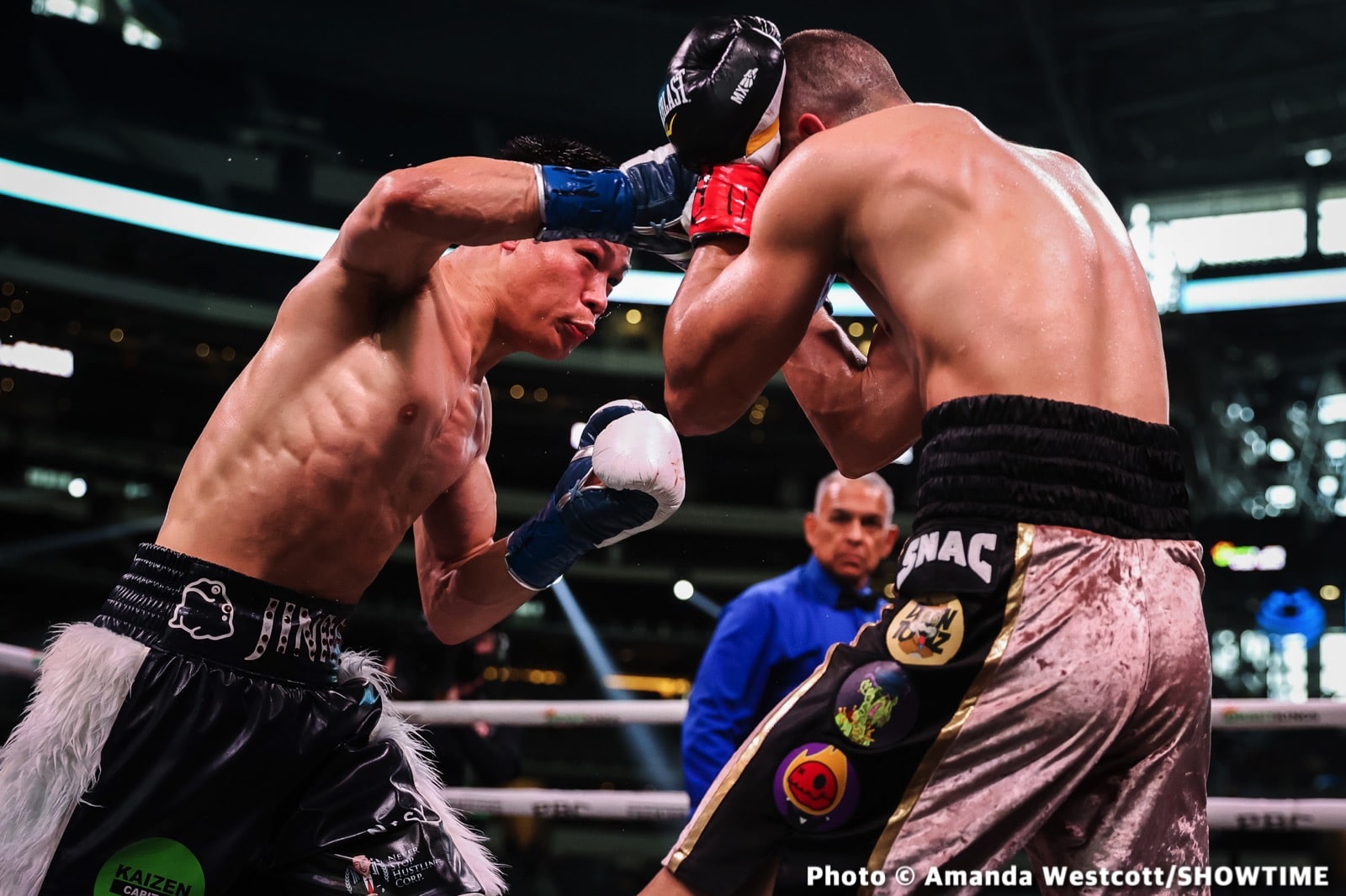 Photos: Spence TKOs Ugas in 10th, Cruz Dominates Gamboa