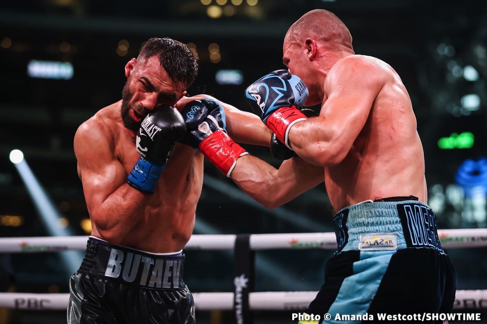 Photos: Spence TKOs Ugas in 10th, Cruz Dominates Gamboa