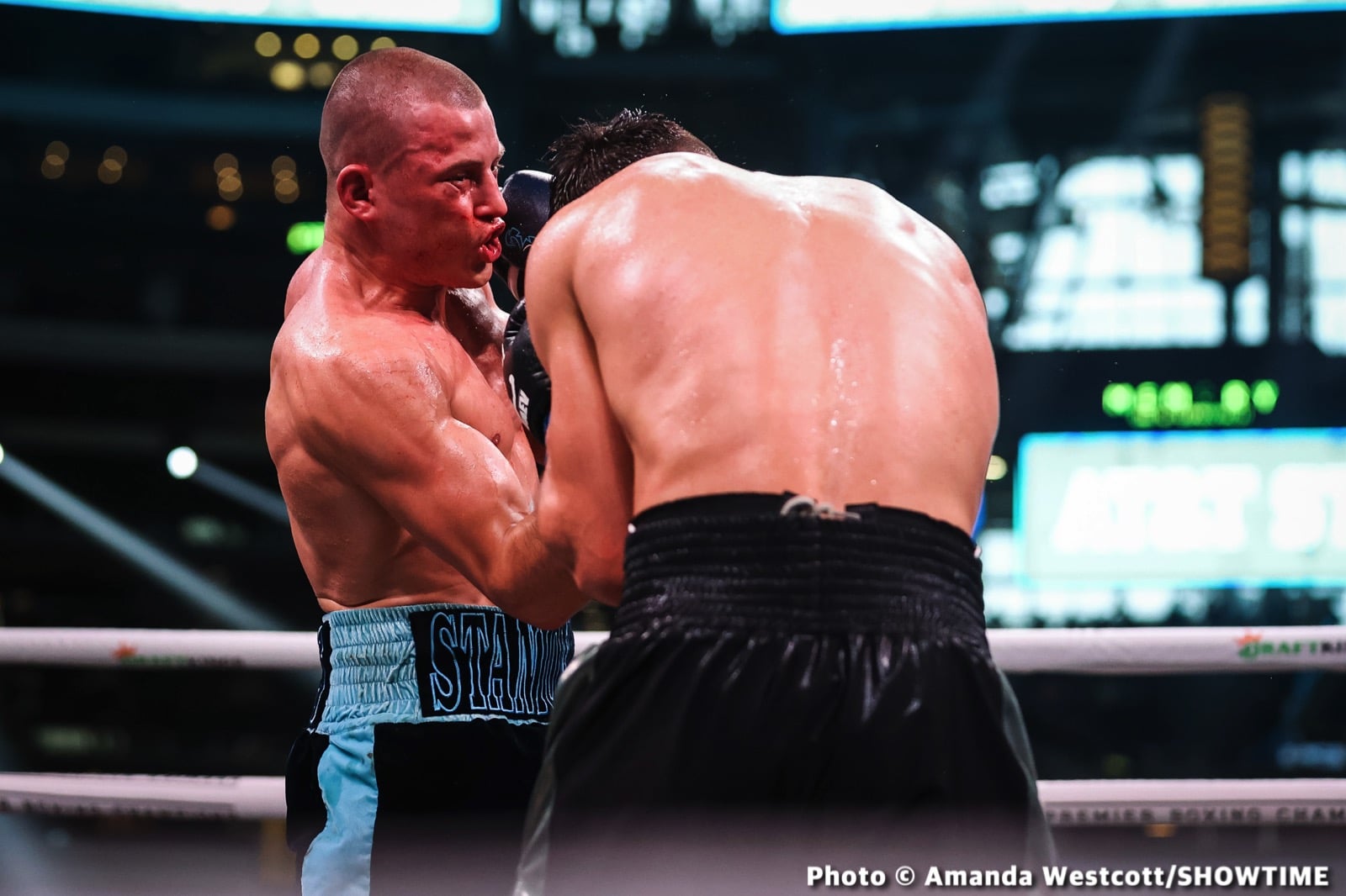 Photos: Spence TKOs Ugas in 10th, Cruz Dominates Gamboa