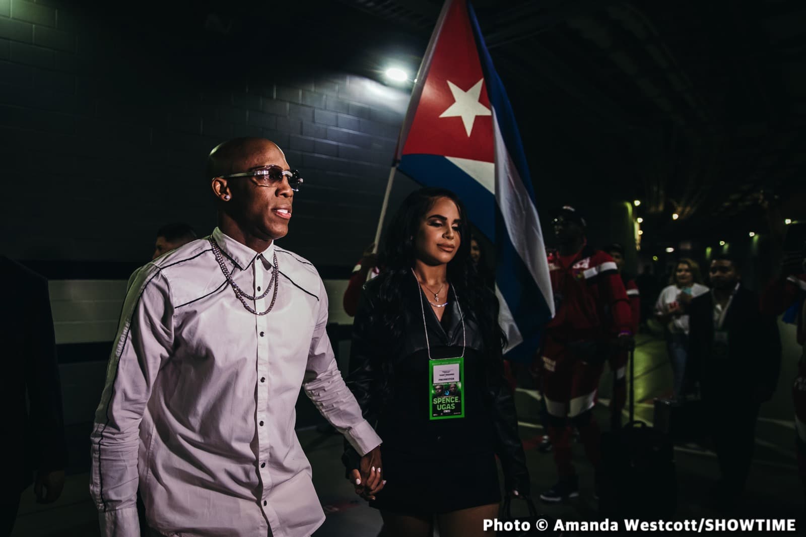 Photos: Spence TKOs Ugas in 10th, Cruz Dominates Gamboa