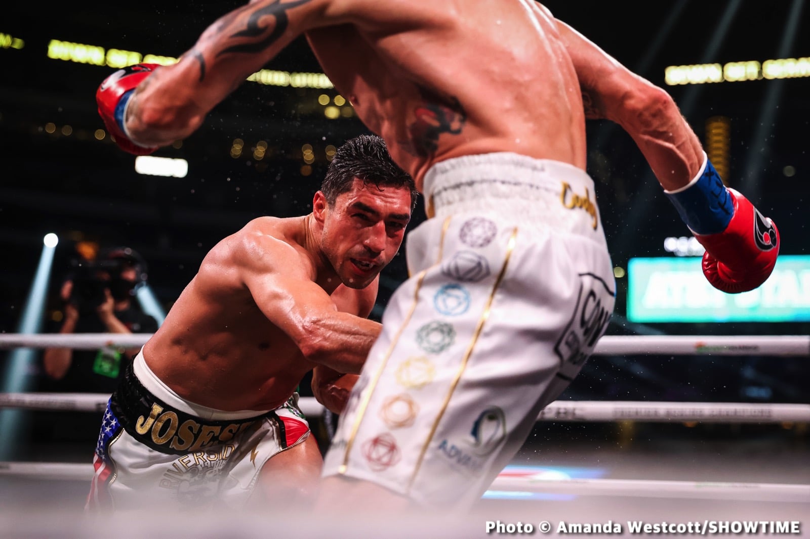 Photos: Spence TKOs Ugas in 10th, Cruz Dominates Gamboa