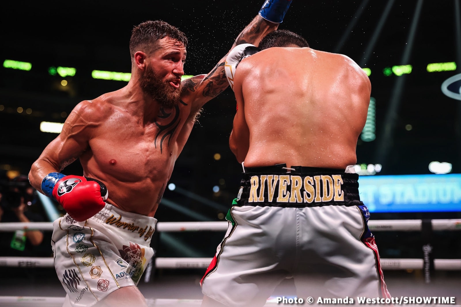 Photos: Spence TKOs Ugas in 10th, Cruz Dominates Gamboa