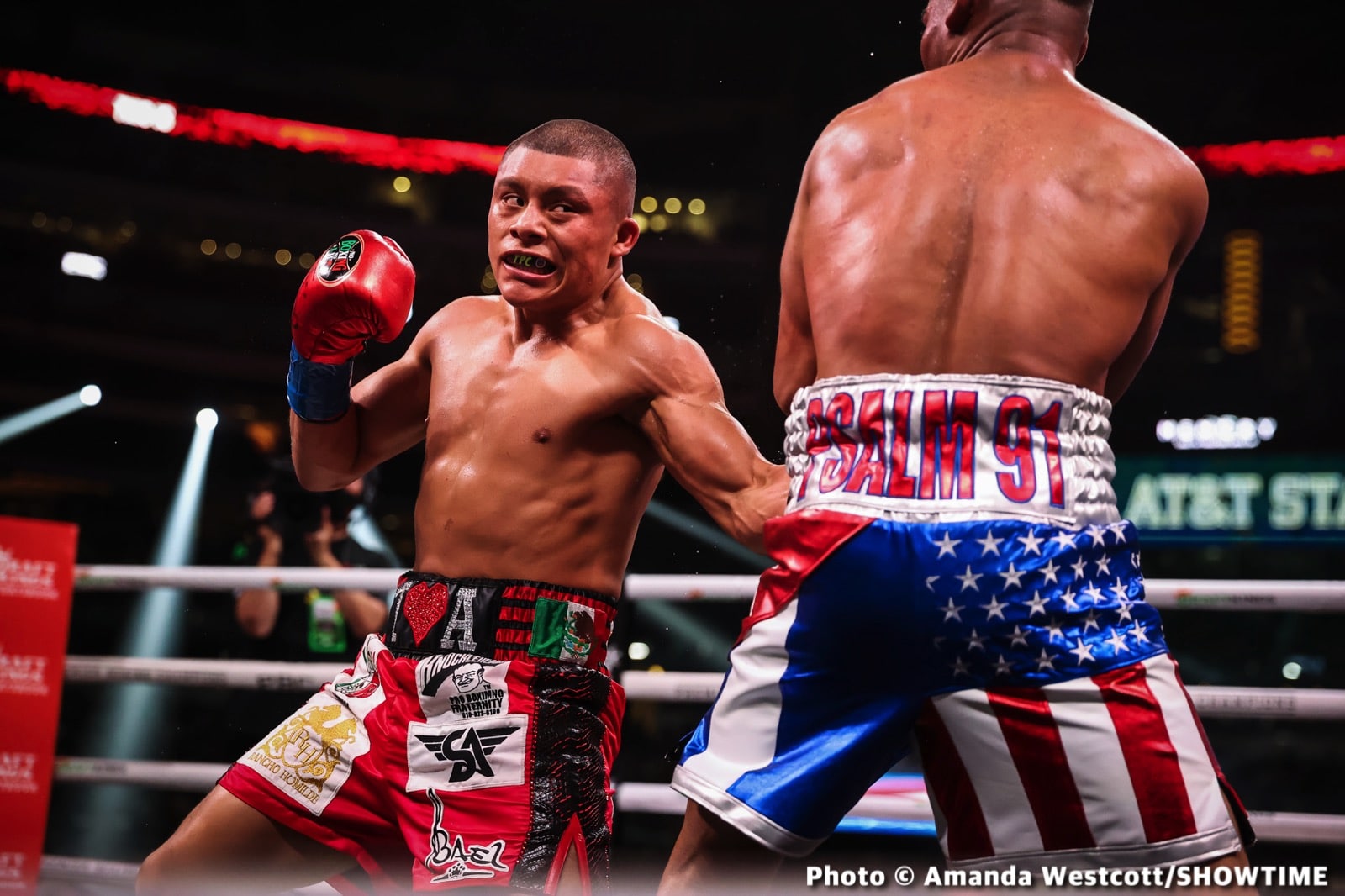 Photos: Spence TKOs Ugas in 10th, Cruz Dominates Gamboa