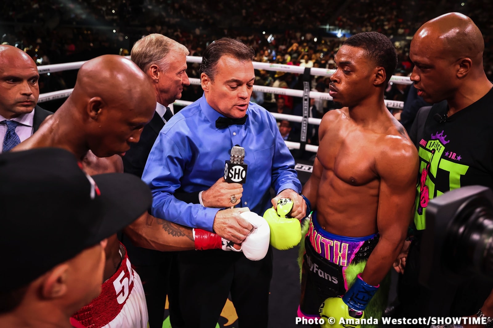 Photos: Spence TKOs Ugas in 10th, Cruz Dominates Gamboa