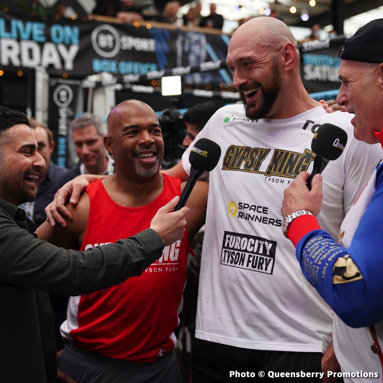 Tyson Fury says Usyk lacks experience at heavyweight to fight him