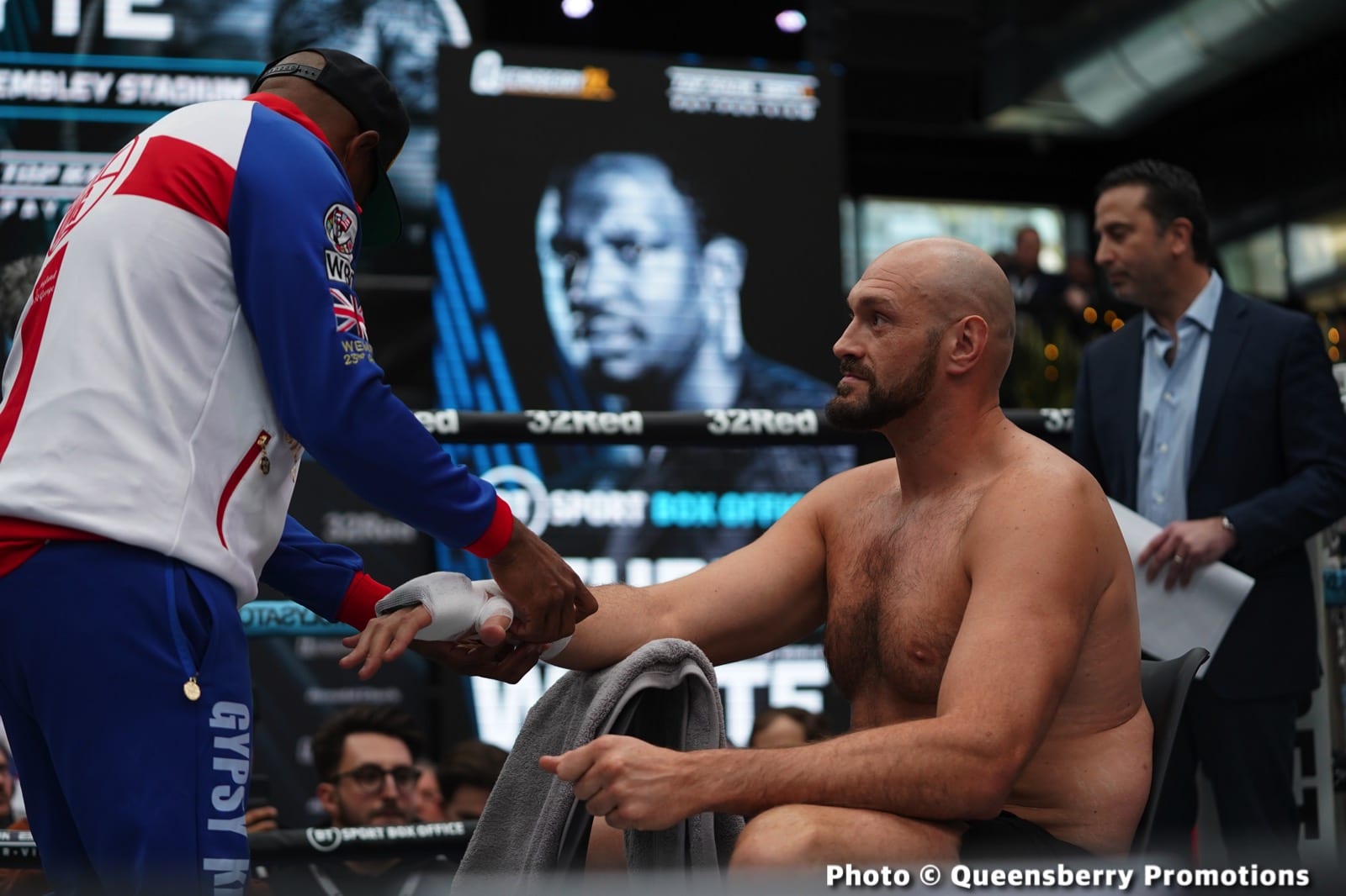 Boxing photo: Dillian Whyte, Tyson Fury image Tyson Fury - Dillian Whyte: No Whyte, No Problem!