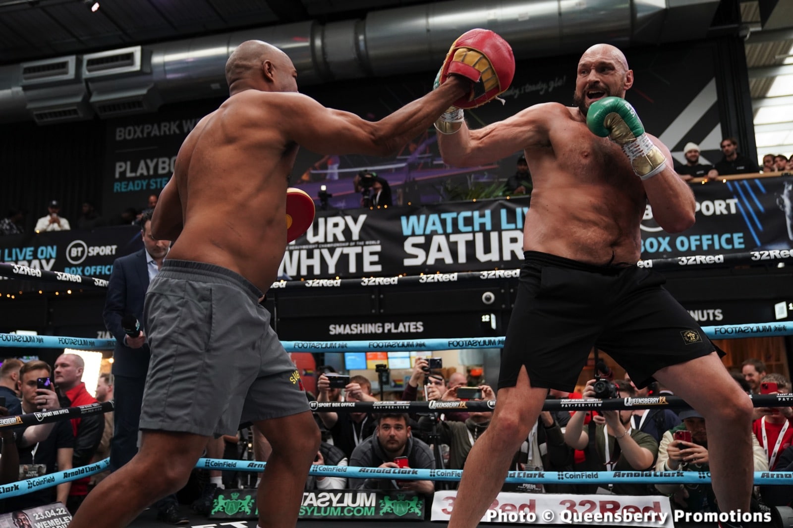 Boxing photo: Dillian Whyte, Tyson Fury image Tyson Fury - Dillian Whyte: No Whyte, No Problem!