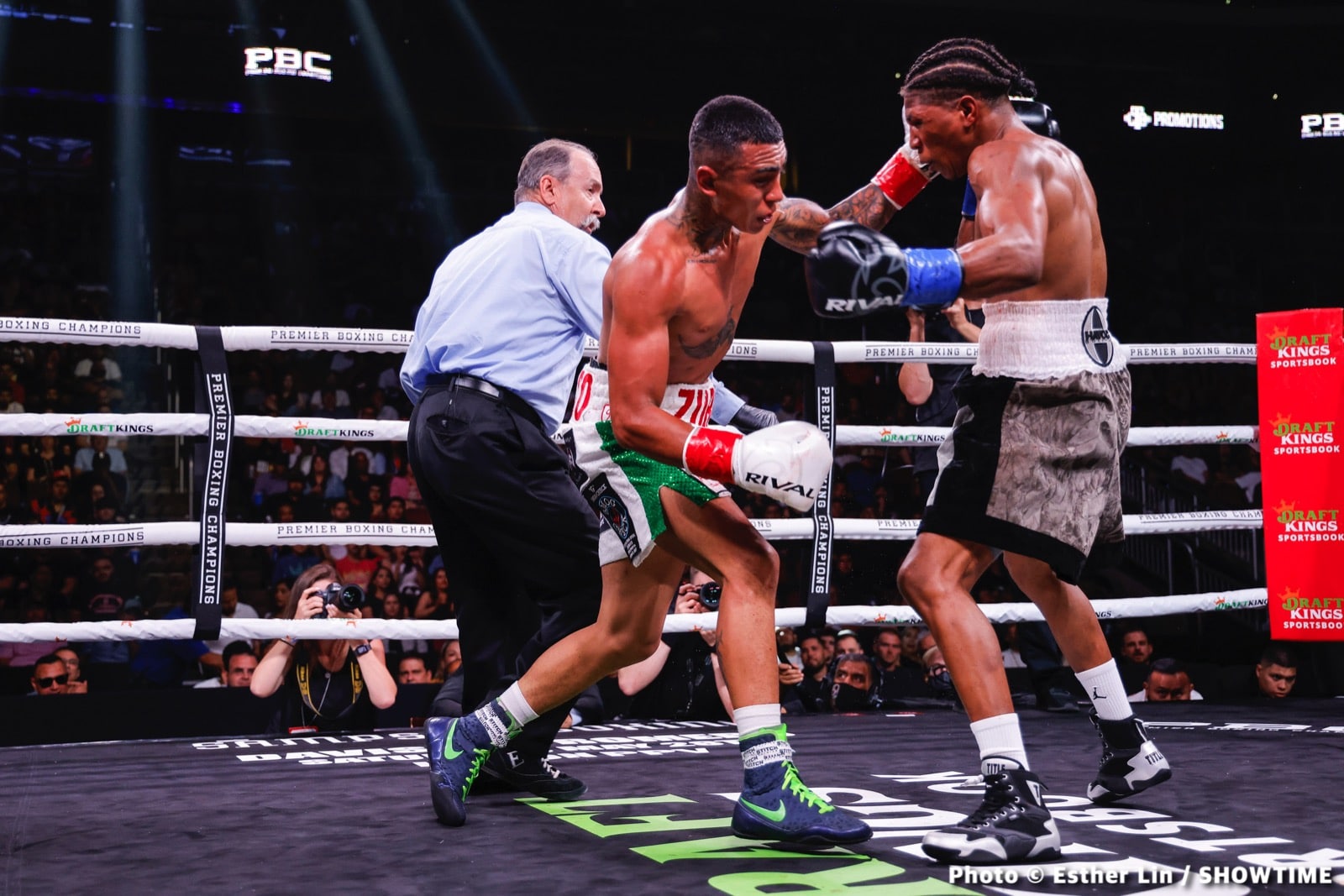Photos: Benavidez KOs Lemieux, Gómez Dominates Cota
