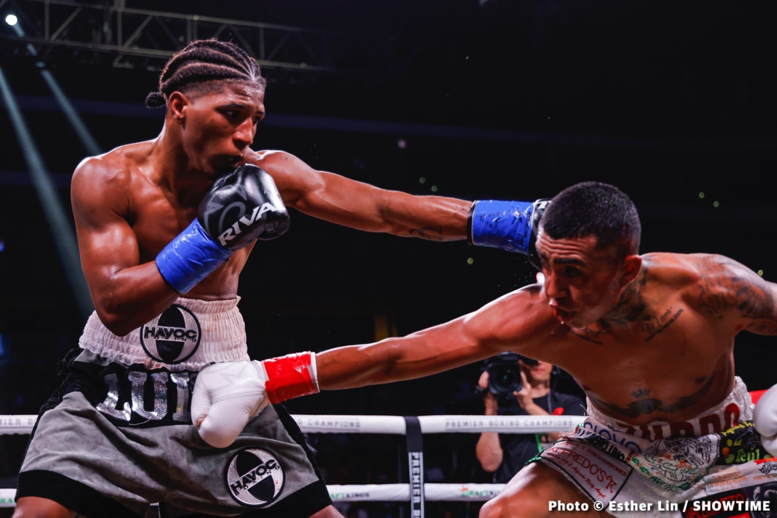 Photos: Benavidez KOs Lemieux, Gómez Dominates Cota