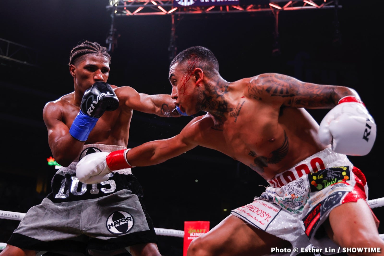 Photos: Benavidez KOs Lemieux, Gómez Dominates Cota