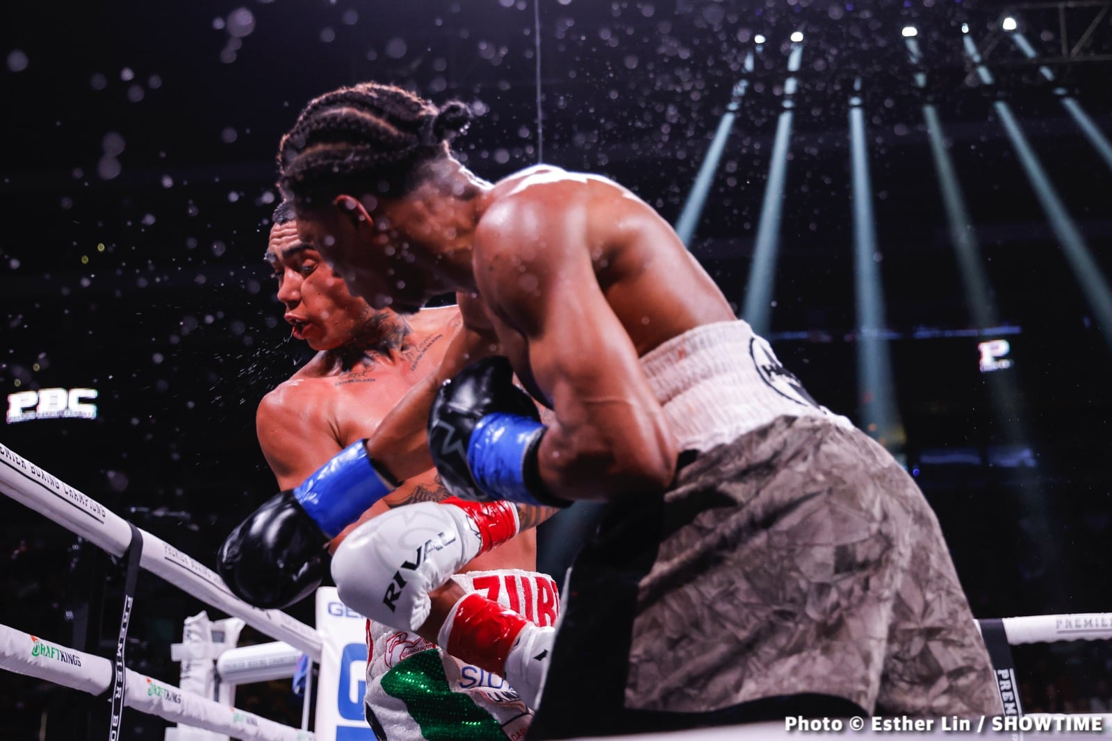 Photos: Benavidez KOs Lemieux, Gómez Dominates Cota