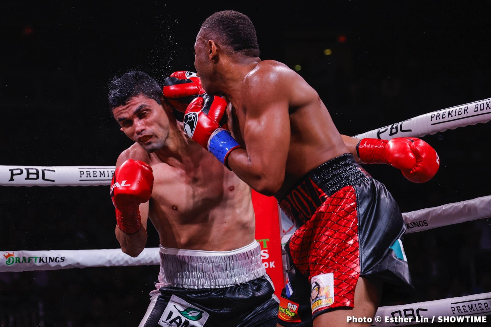 Photos: Benavidez KOs Lemieux, Gómez Dominates Cota