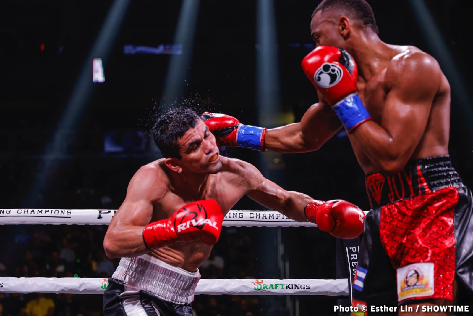 Photos: Benavidez KOs Lemieux, Gómez Dominates Cota