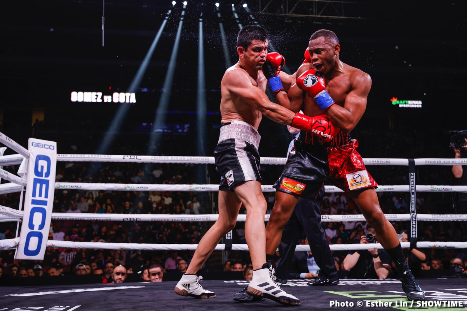 Photos: Benavidez KOs Lemieux, Gómez Dominates Cota