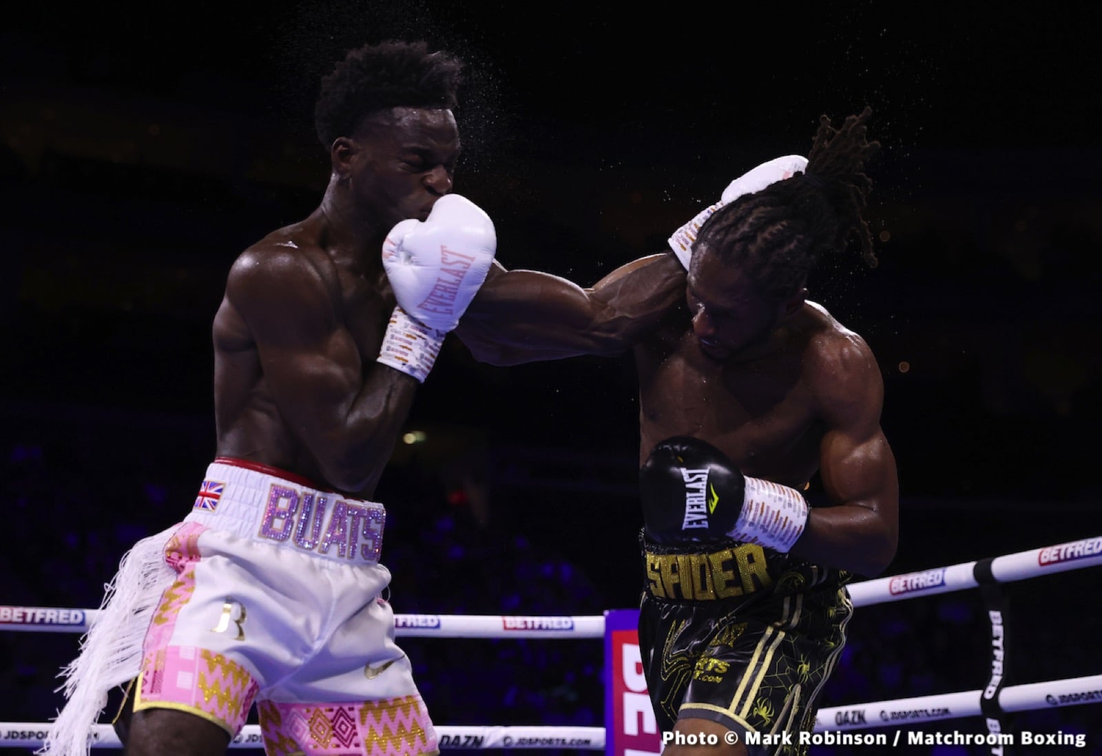 Joshua Buatsi defeats Craig Richards - Boxing Results