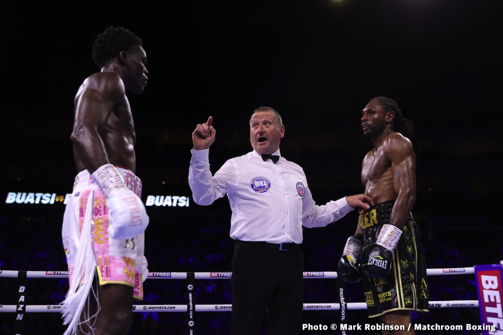 Joshua Buatsi defeats Craig Richards - Boxing Results