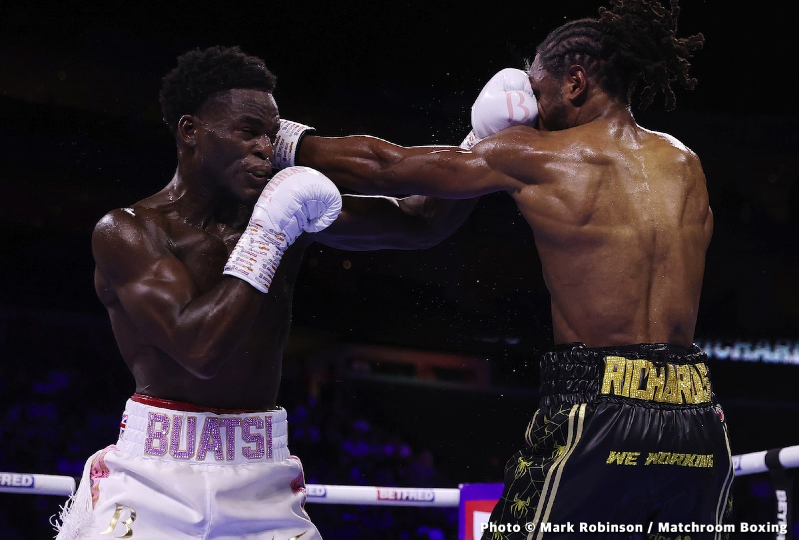 Buatsi vs. Richards LIVE action results from London
