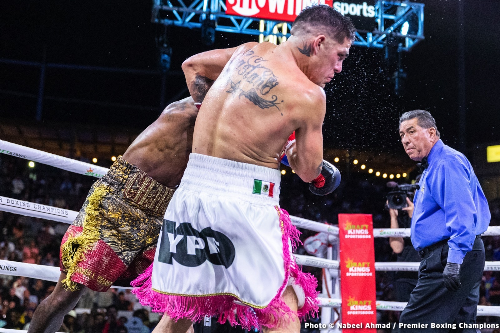 Jermell Charlo stops Brian Castano in 10th - Boxing Results