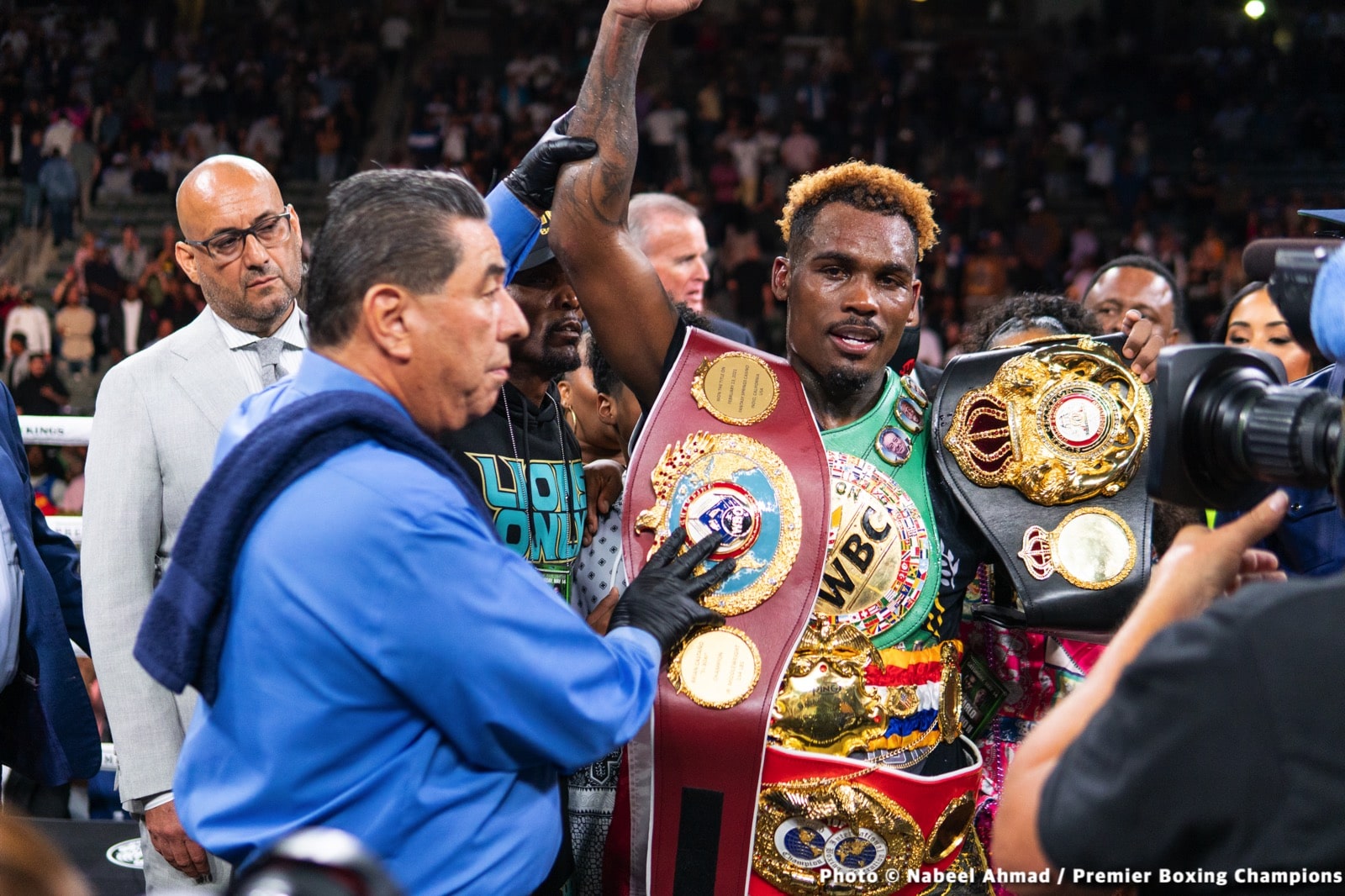 Jermell Charlo stops Brian Castano in 10th - Boxing Results