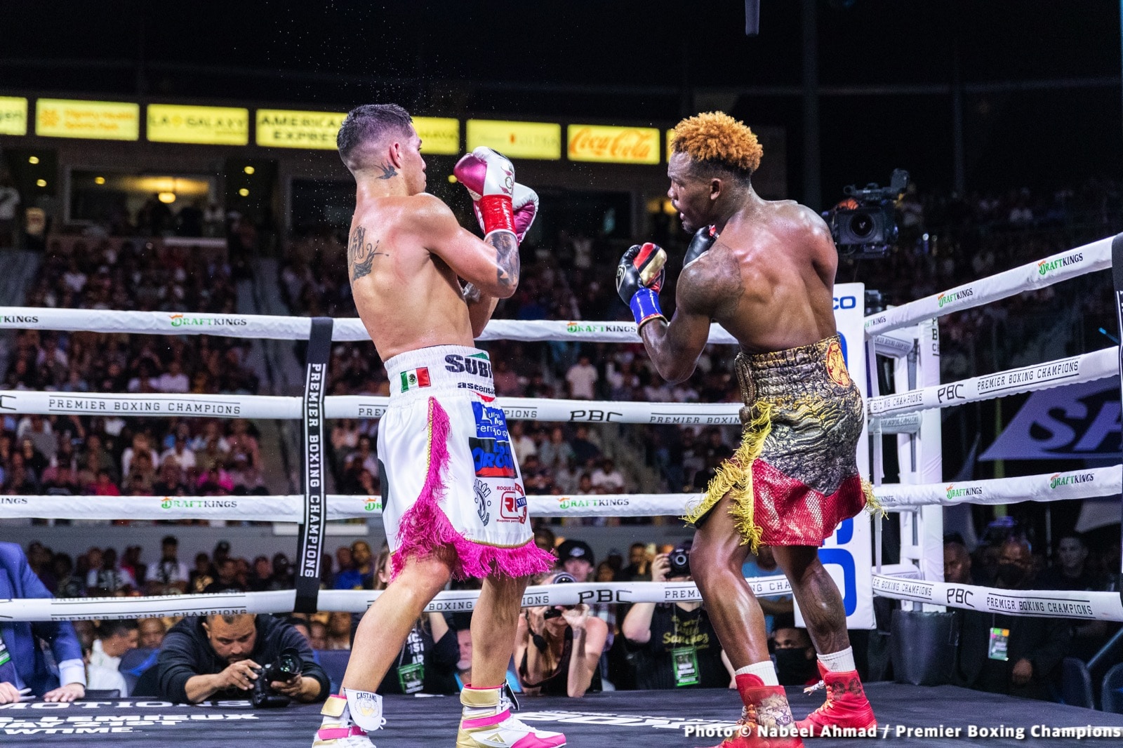Jermell Charlo stops Brian Castano in 10th - Boxing Results