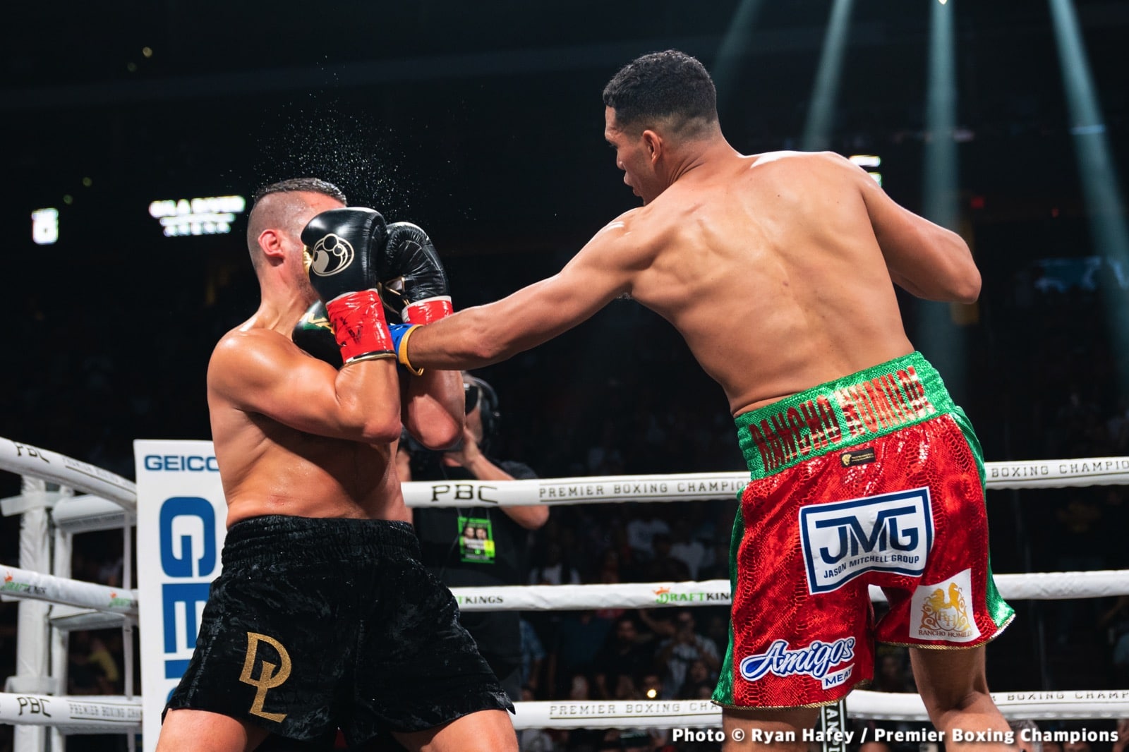 Benavidez vs. Lemieux - LIVE action results from Glendale, AZ