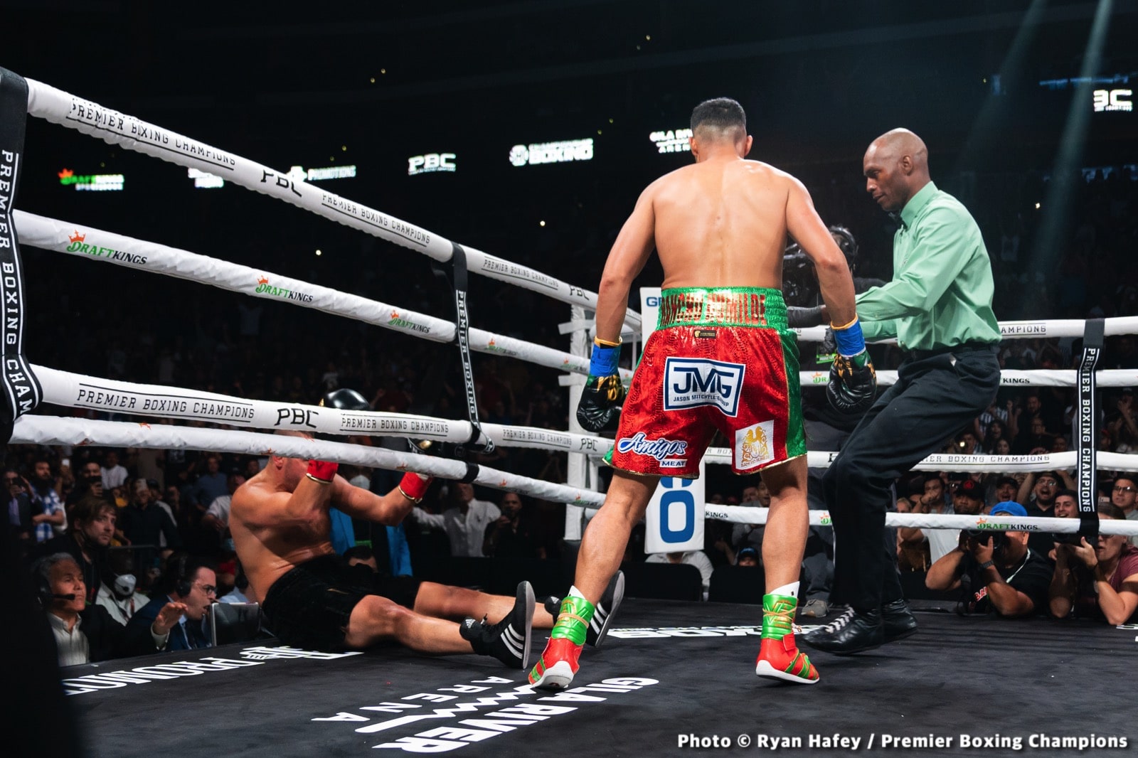 Benavidez vs. Lemieux - LIVE action results from Glendale, AZ