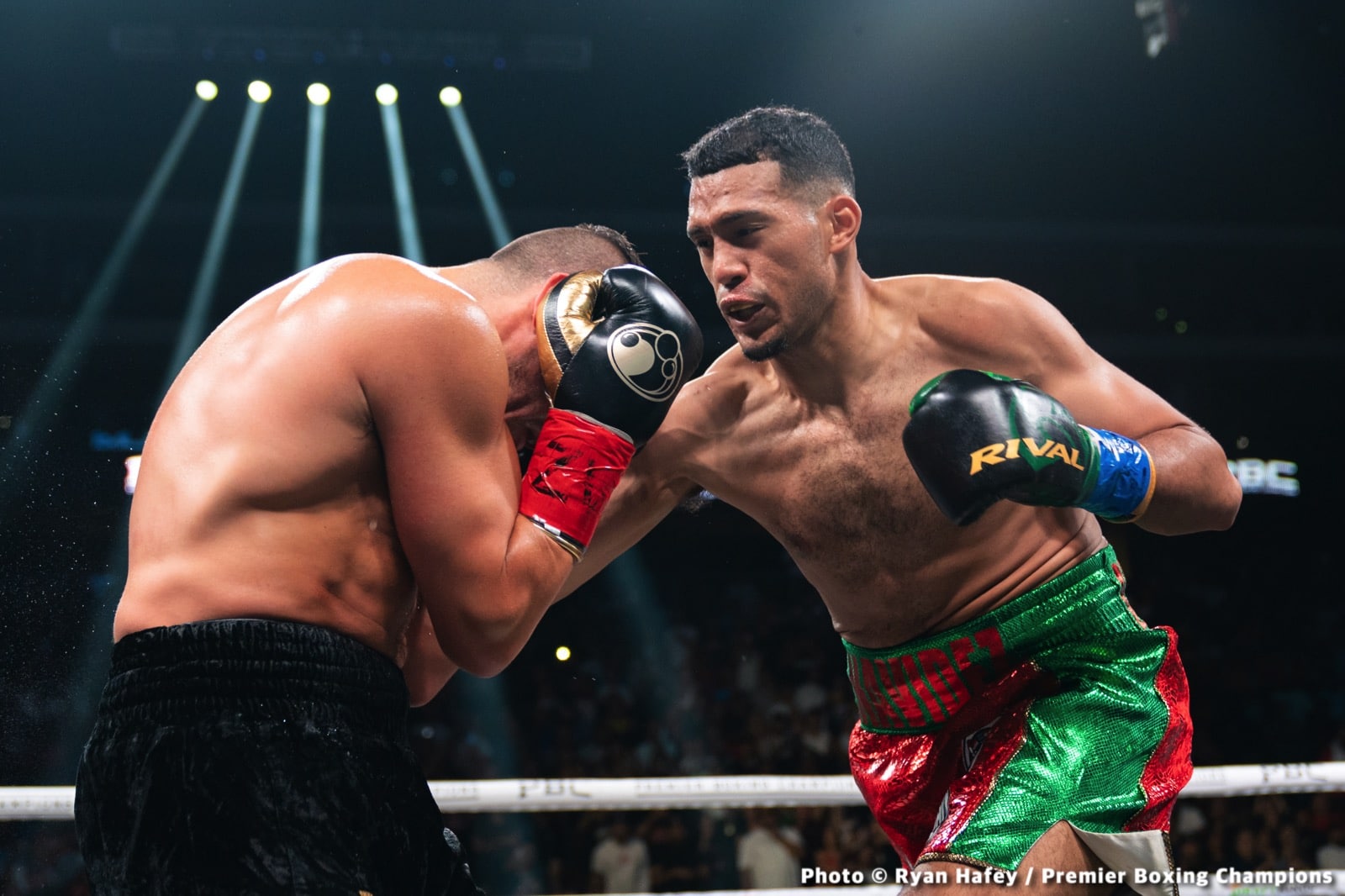 Benavidez vs. Lemieux - LIVE action results from Glendale, AZ