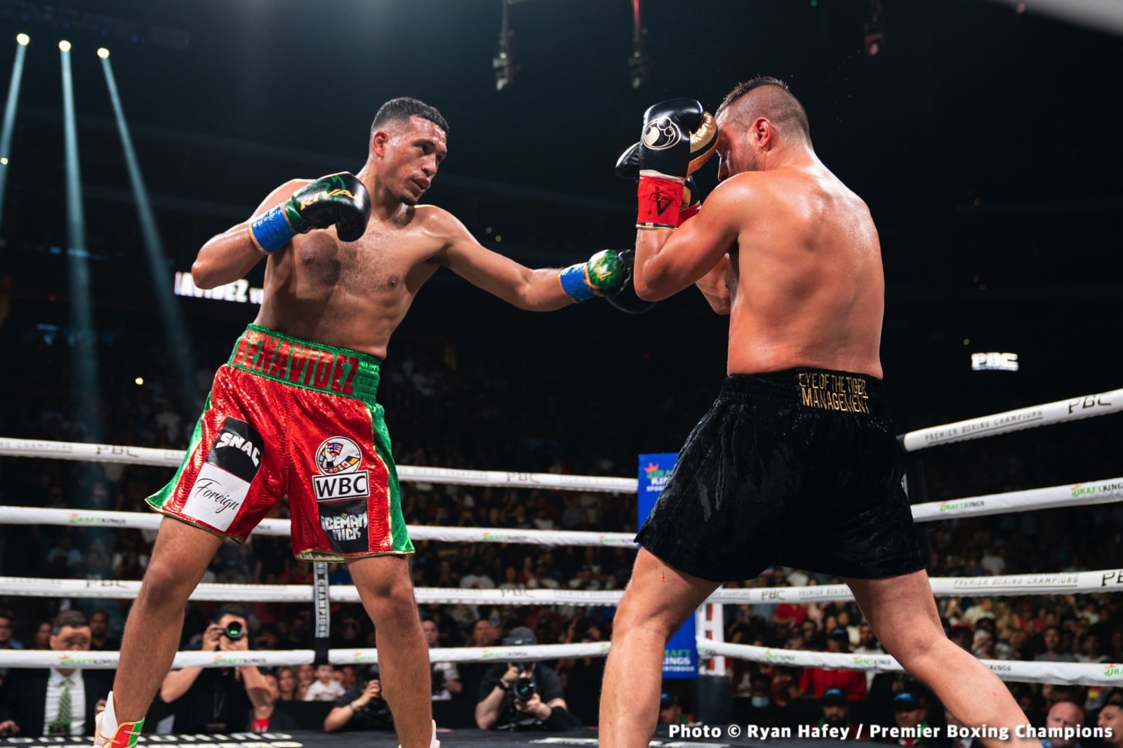 Benavidez vs. Lemieux - LIVE action results from Glendale, AZ