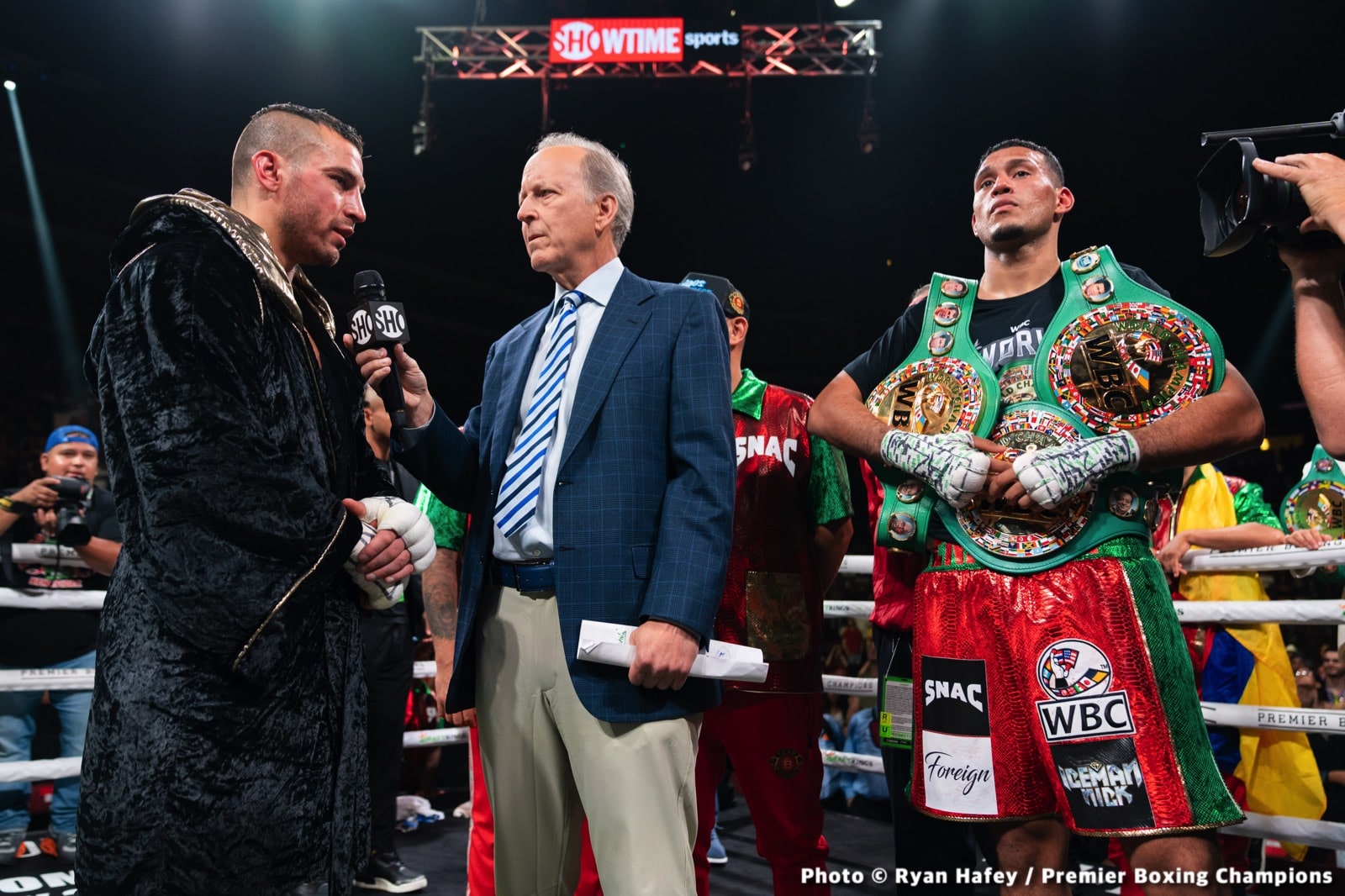 Benavidez vs. Lemieux - LIVE action results from Glendale, AZ