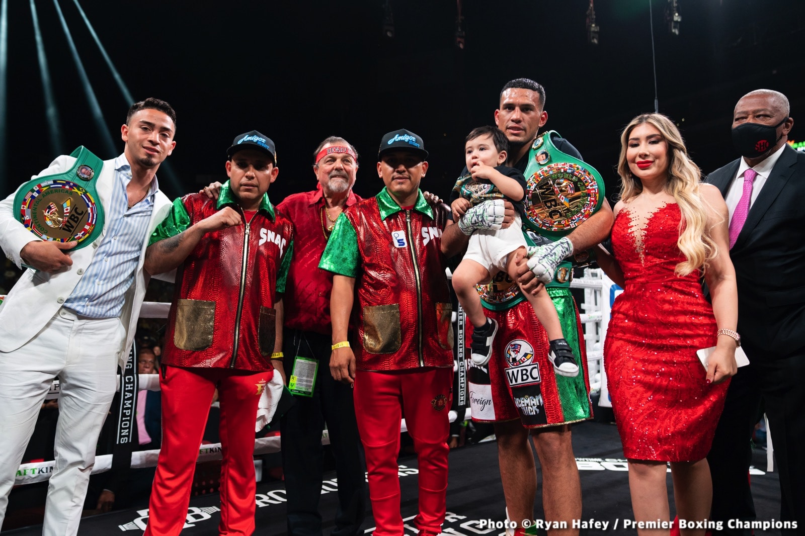 Benavidez vs. Lemieux - LIVE action results from Glendale, AZ
