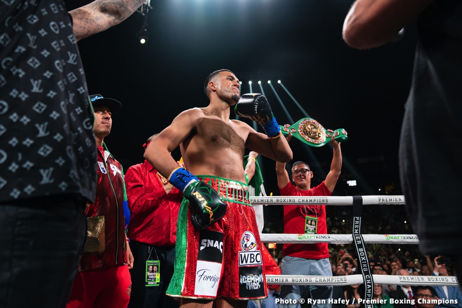 Benavidez vs. Lemieux - LIVE action results from Glendale, AZ