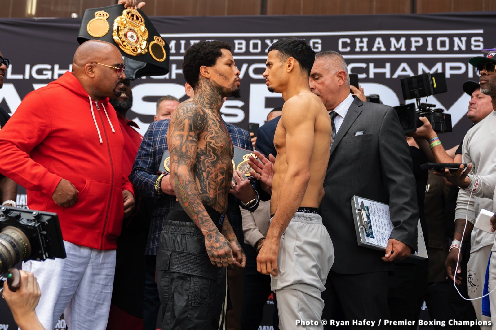Gervonta Davis - Rolando Romero Official Showtime Weights & Photos
