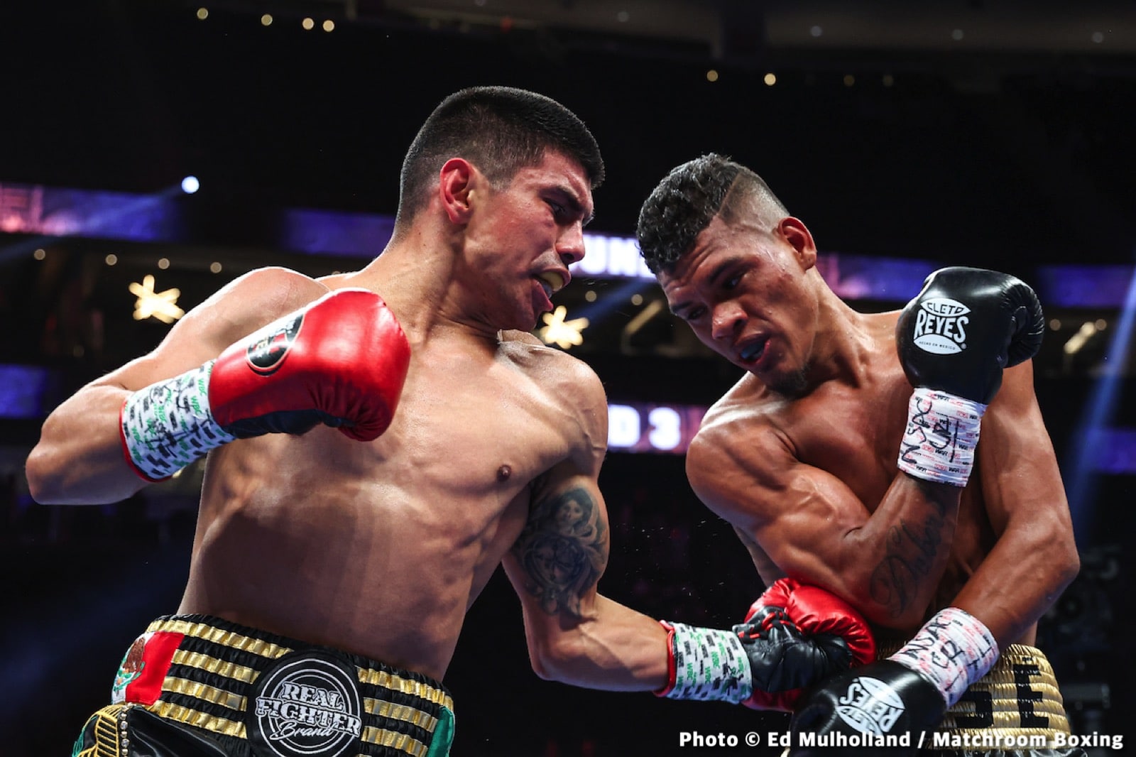 Canelo Alvarez vs. Dmitry Bivol - LIVE action results from Las Vegas
