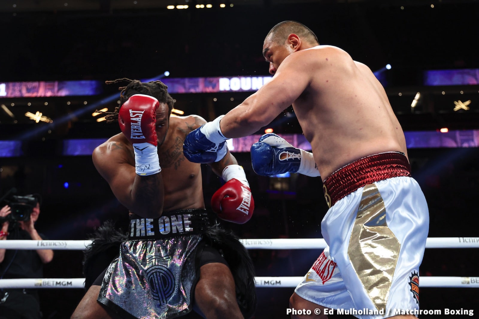 Zhilei Zhang Blasts Out Scott Alexander In A Round - Boxing Results