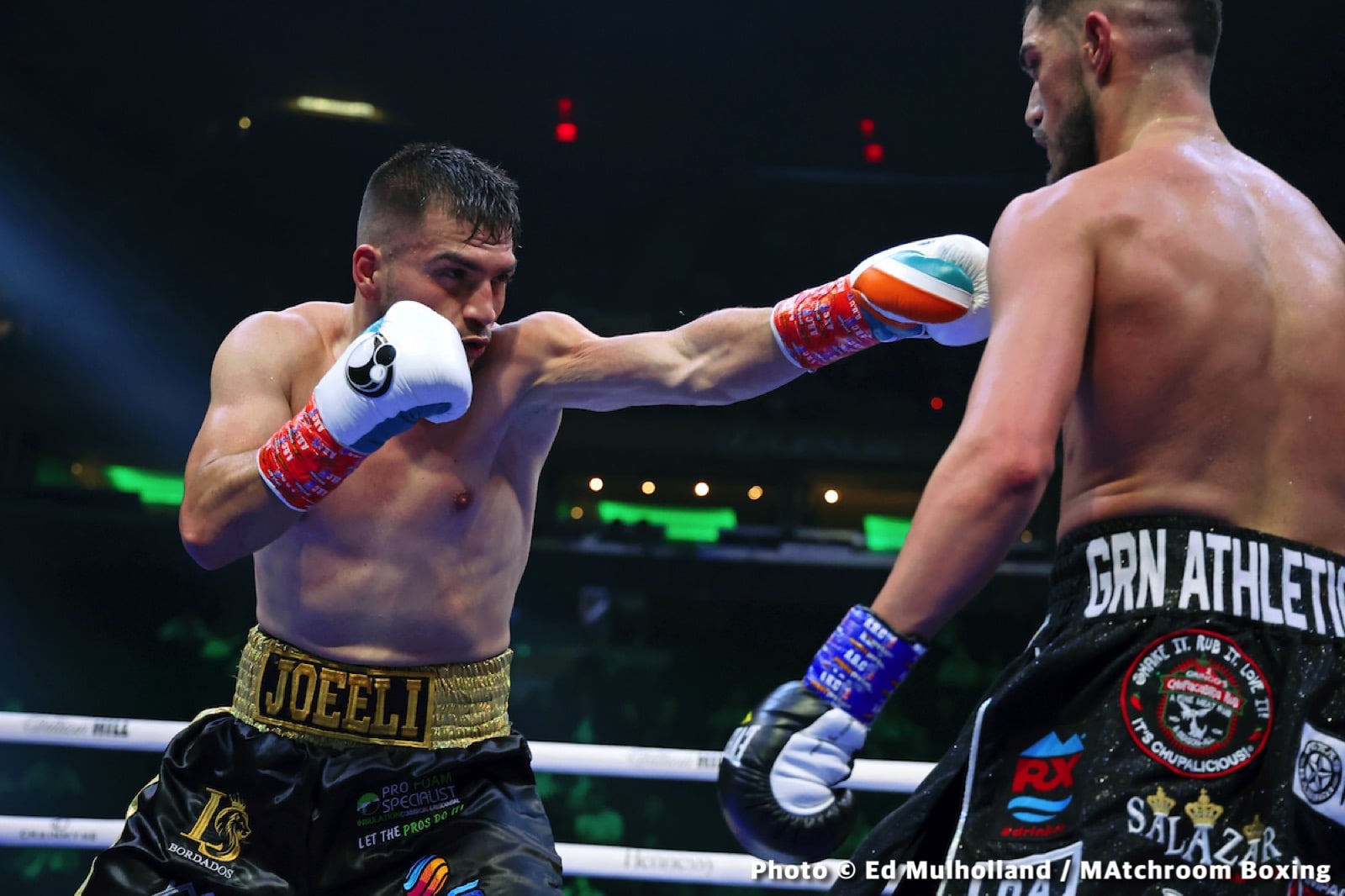 Katie Taylor defeats Amanda Serrano - Boxing Results