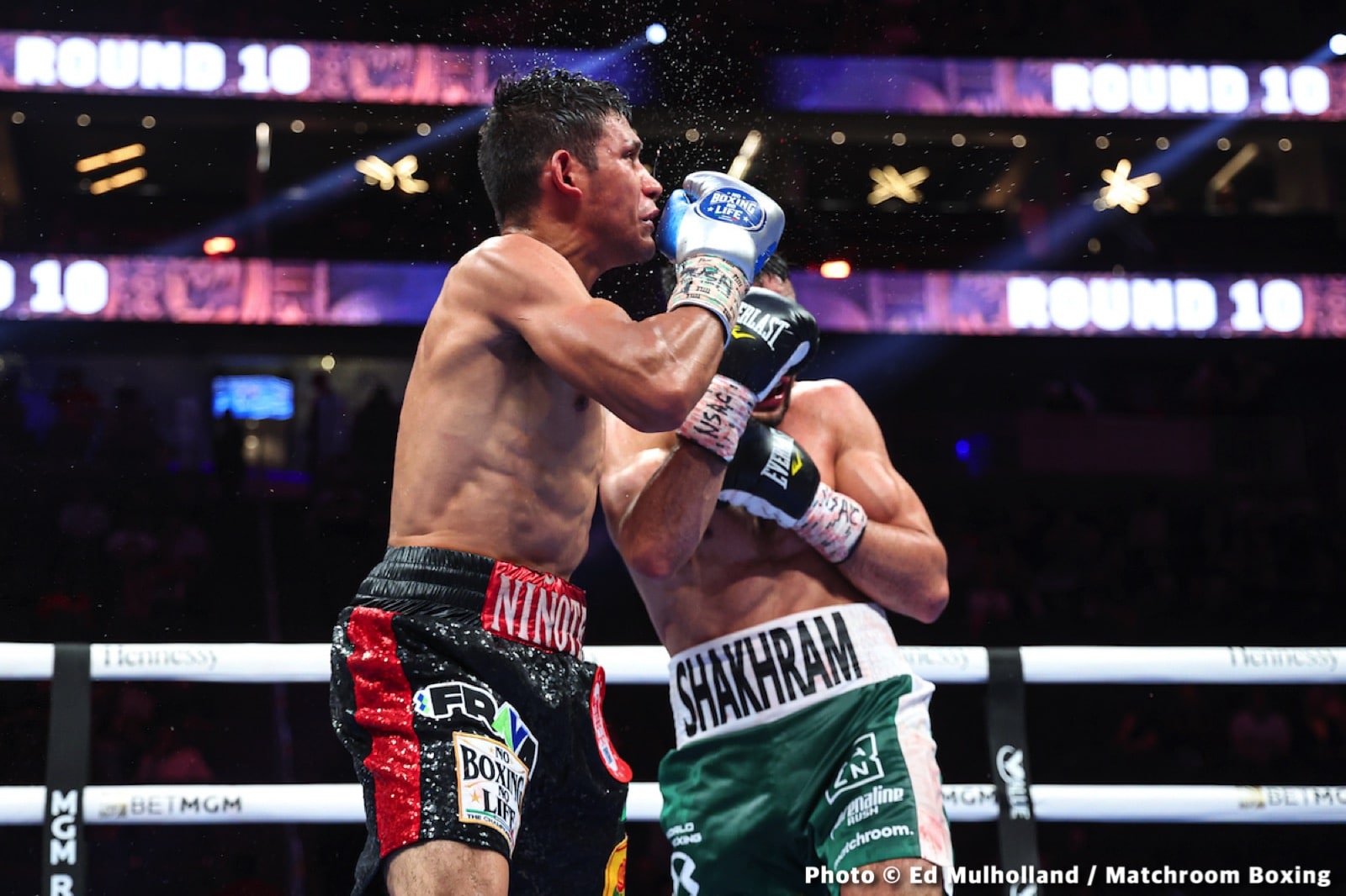 Canelo Alvarez vs. Dmitry Bivol - LIVE action results from Las Vegas