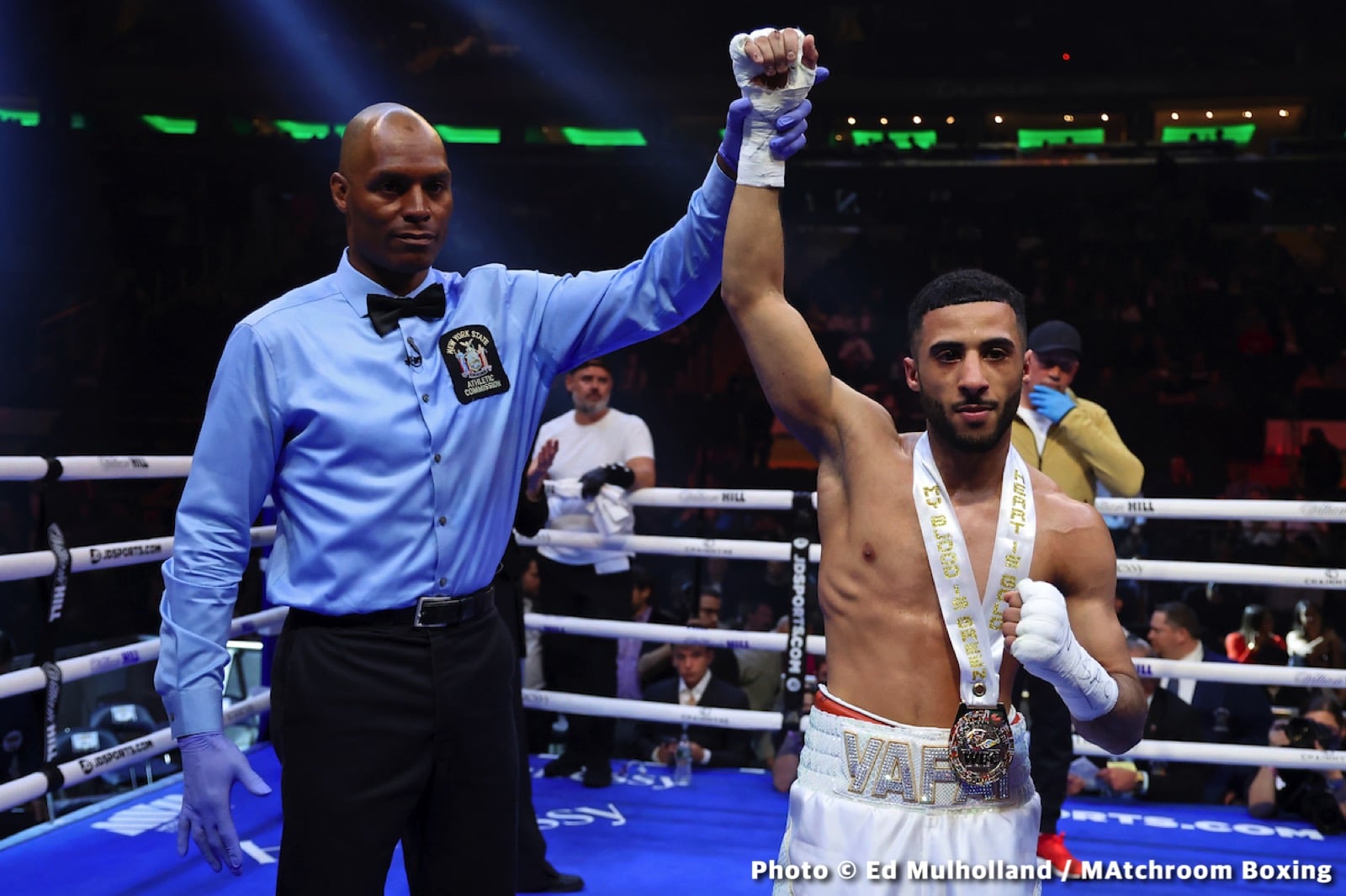 Photos: Taylor Edges Serrano In Fight For The Ages At MSG