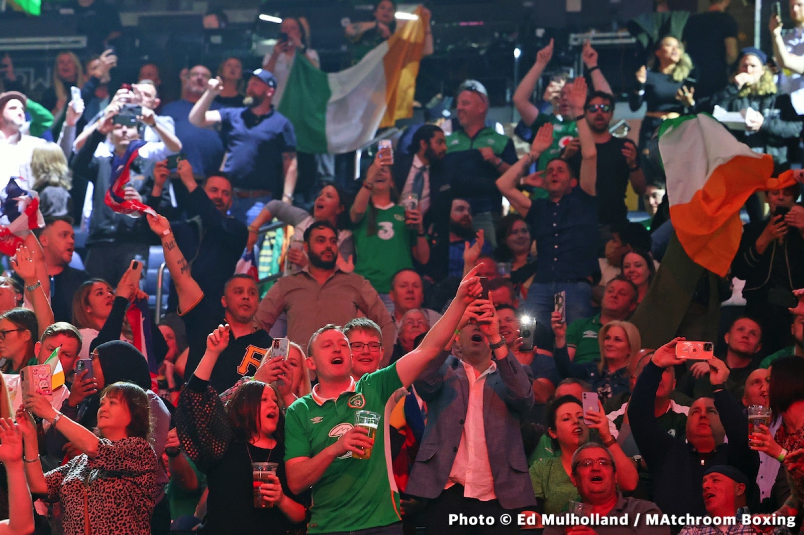 Katie Taylor defeats Amanda Serrano - Boxing Results