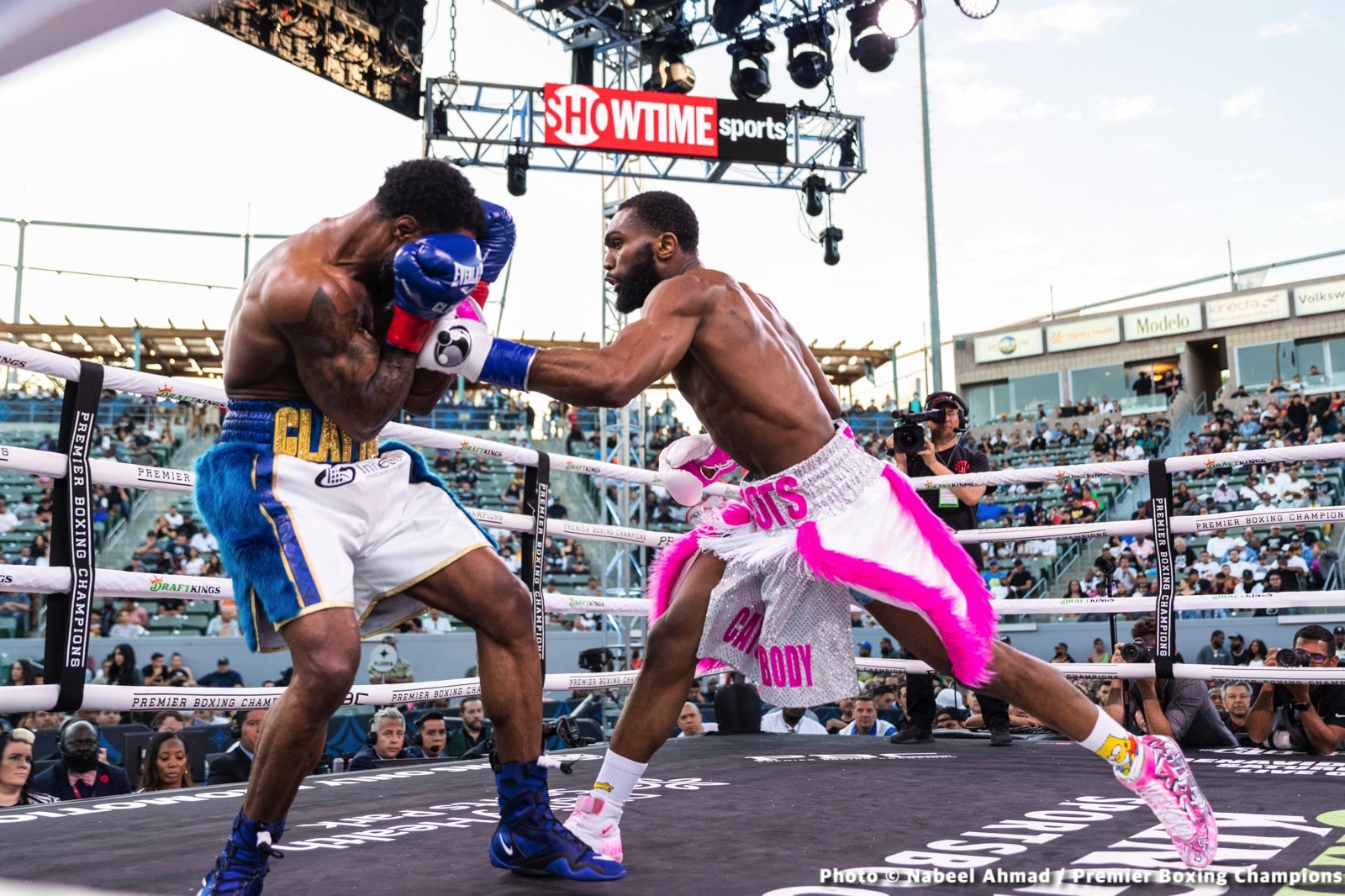 Jaron Ennis obliterates Custio Clayton - Boxing Results
