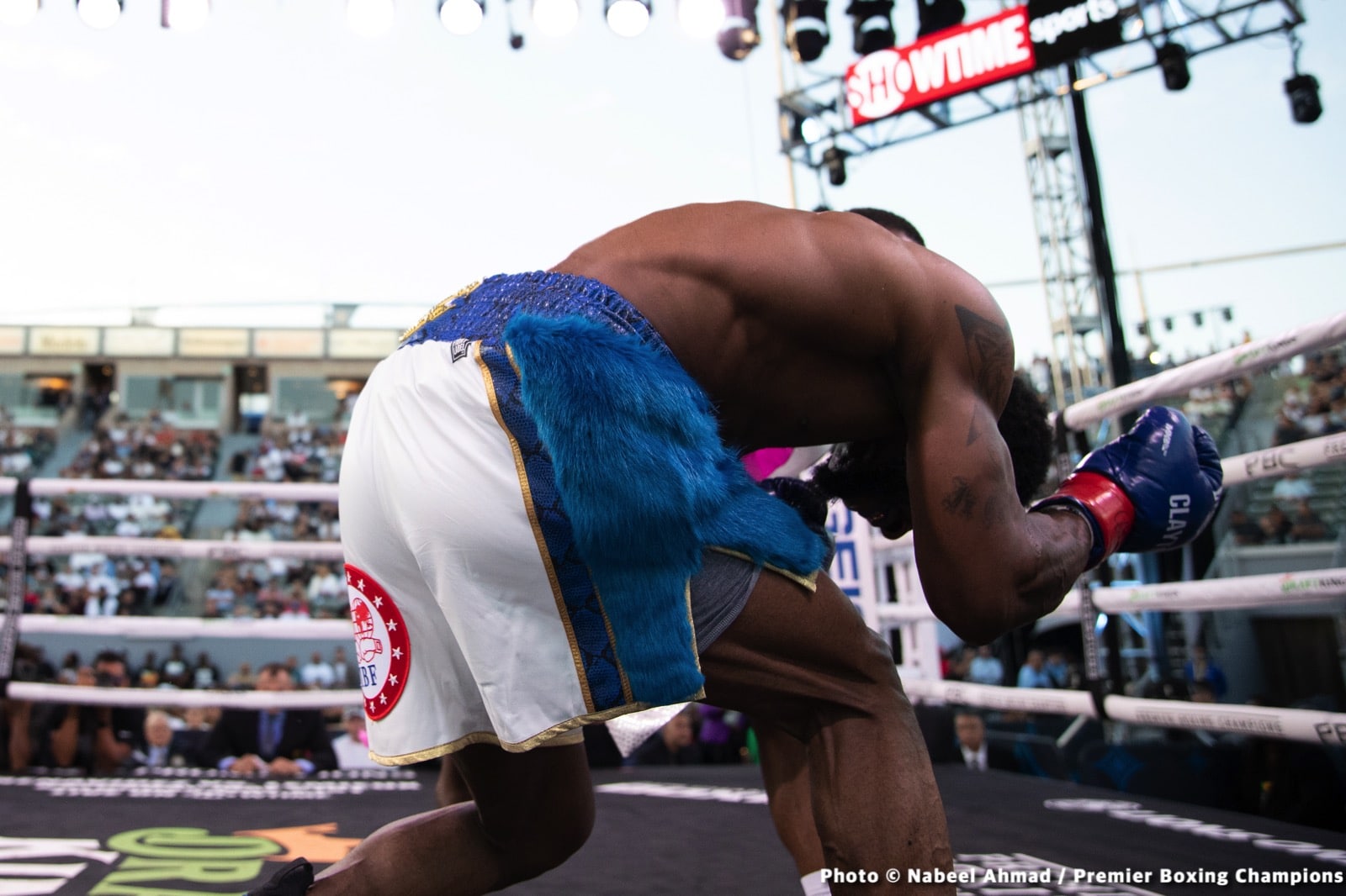 Jaron Ennis obliterates Custio Clayton - Boxing Results