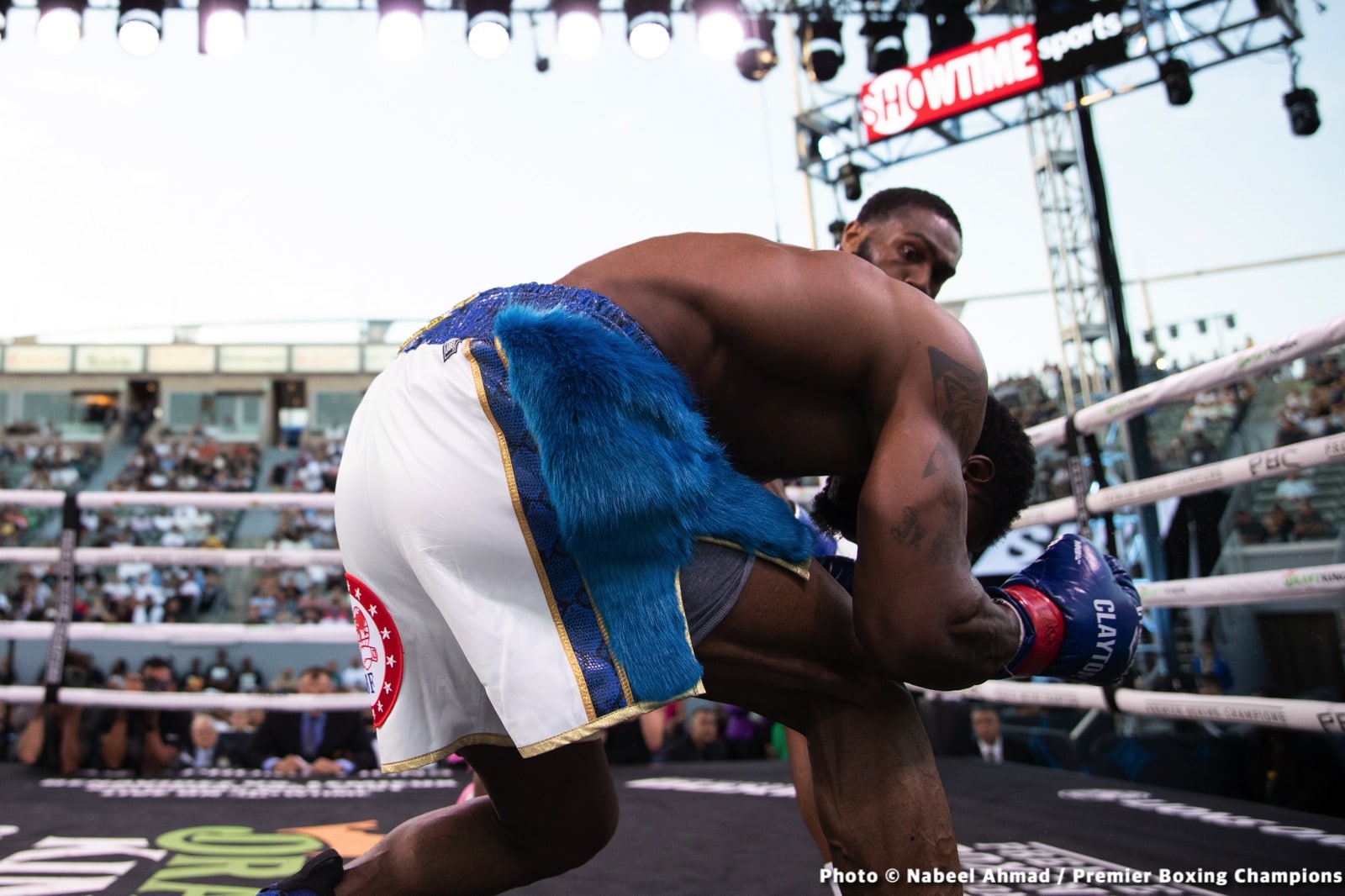 Jaron Ennis obliterates Custio Clayton - Boxing Results