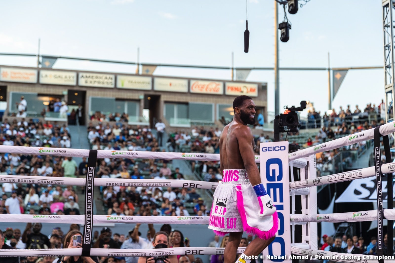 Jaron Ennis obliterates Custio Clayton - Boxing Results