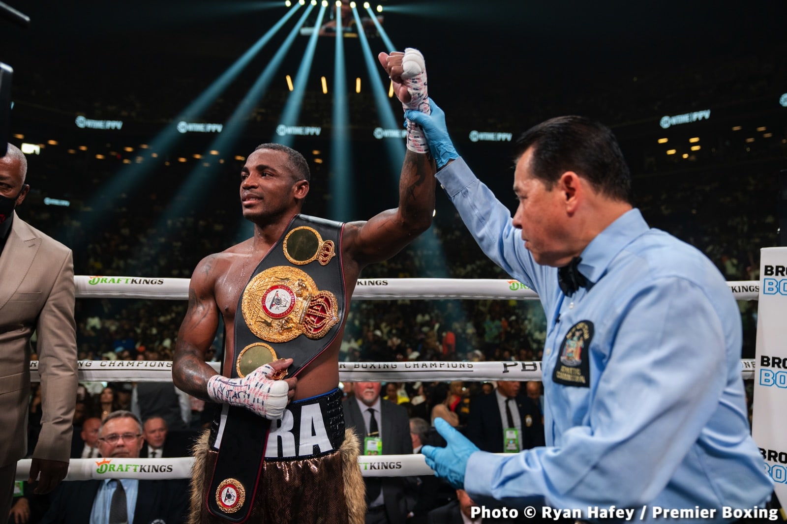 Gervonta Davis vs. Rolando Romero - LIVE results from Brooklyn, NY